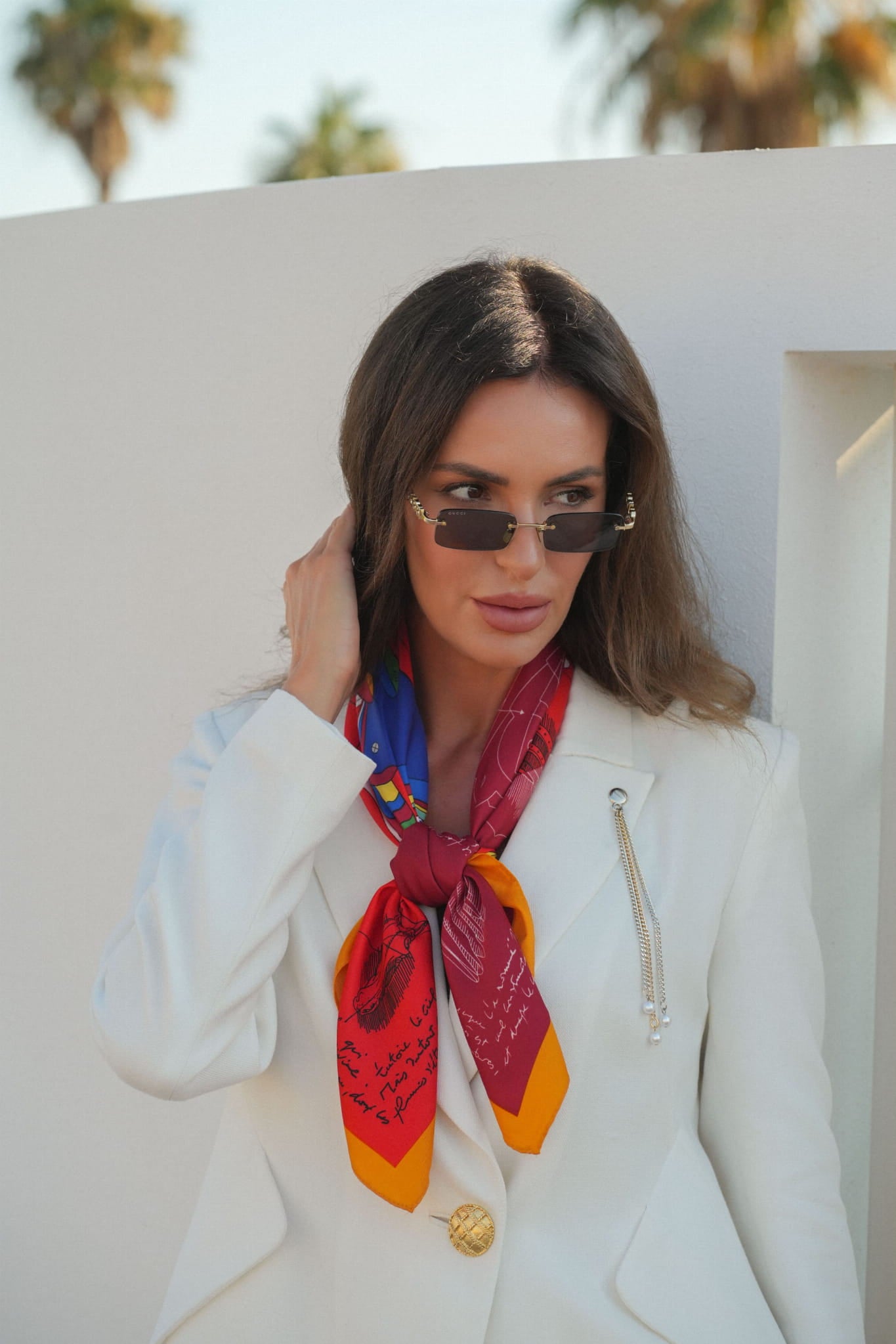 Apaszka, Model: F352-3//T35//14, Kolor: czerwony, Skład materiału: 100% Poliester, Przeznaczenie: Wielosezonowe, Wymiary(długość/szerokość): 90cm/90cm