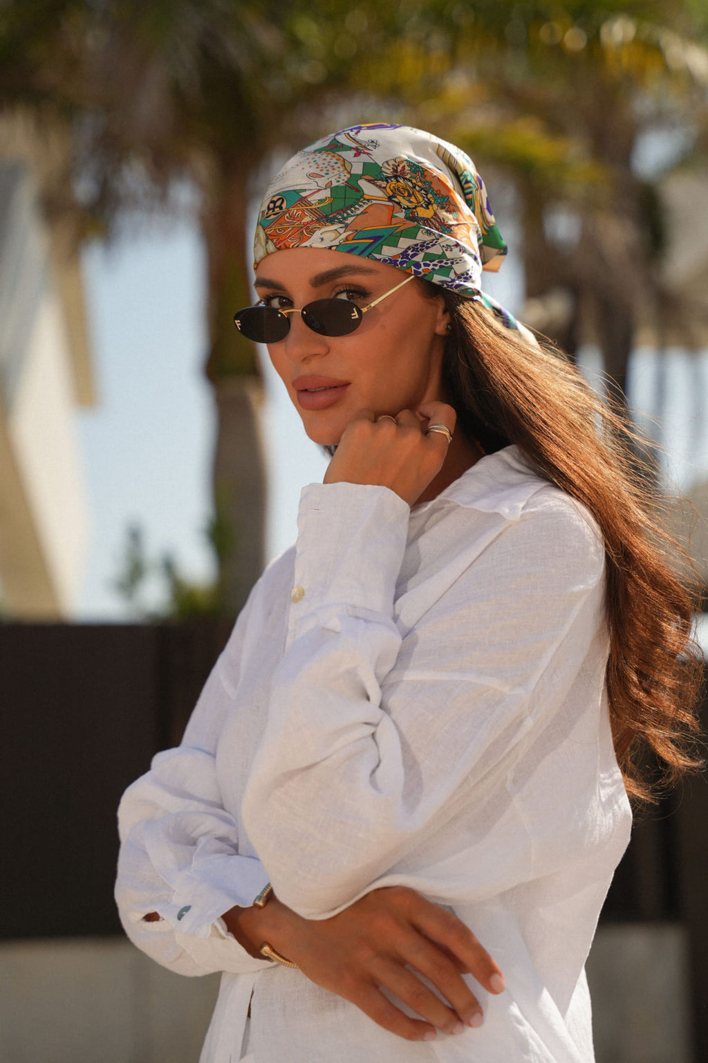 Apaszka, Model: ZS038//T42//21, Kolor: beżowy, Skład materiału: 100% Jedwab, Przeznaczenie: Wielosezonowe, Wymiary(długość/szerokość): 70cm/70cm