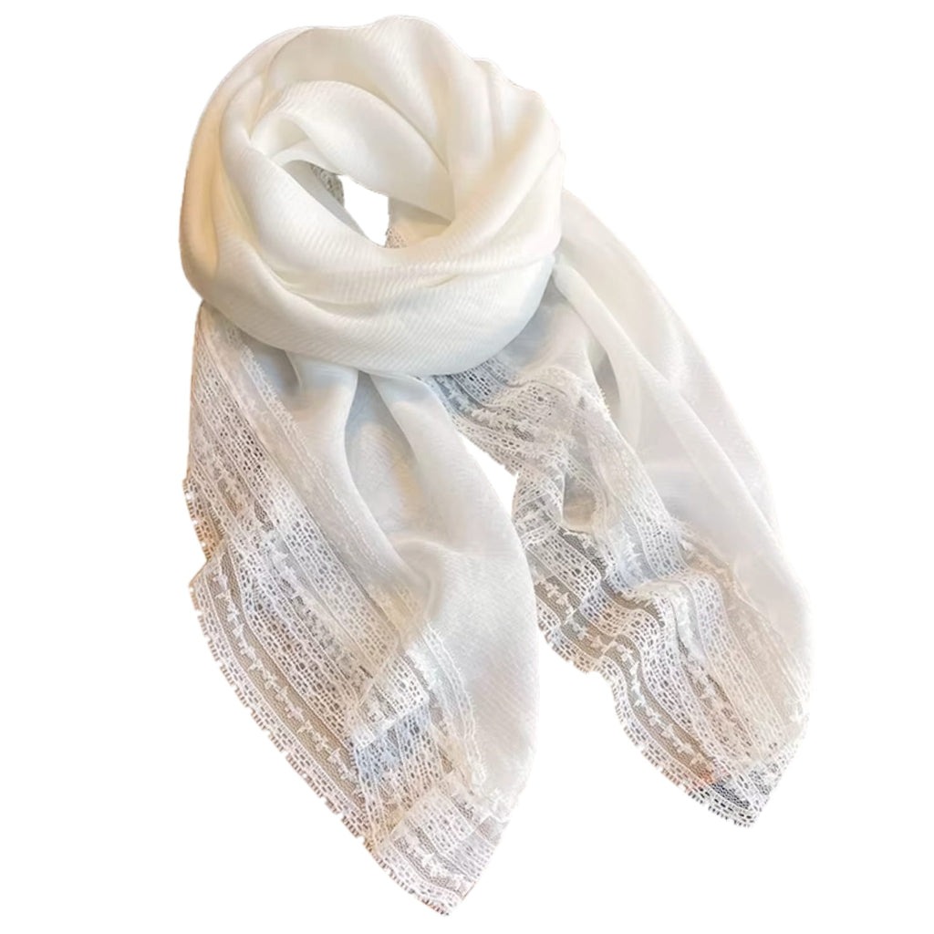 Chusta ecru w użyciu jako apaszka, idealna do stylizacji na co dzień i na specjalne okazje | KAMEA | Spironik.pl