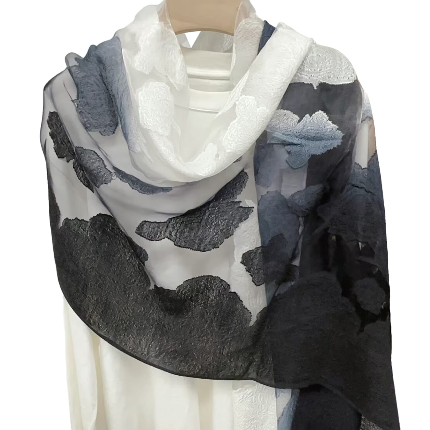 Szalik Damski, Model: RS051-29//T22//1, Kolor: czarny, Skład materiału: 60% Jedwab; 40% Poliester, Przeznaczenie: Wielosezonowe, Wymiary(długość/szerokość): 180cm/70cm (Szalik Damski, zdjęcie 2)