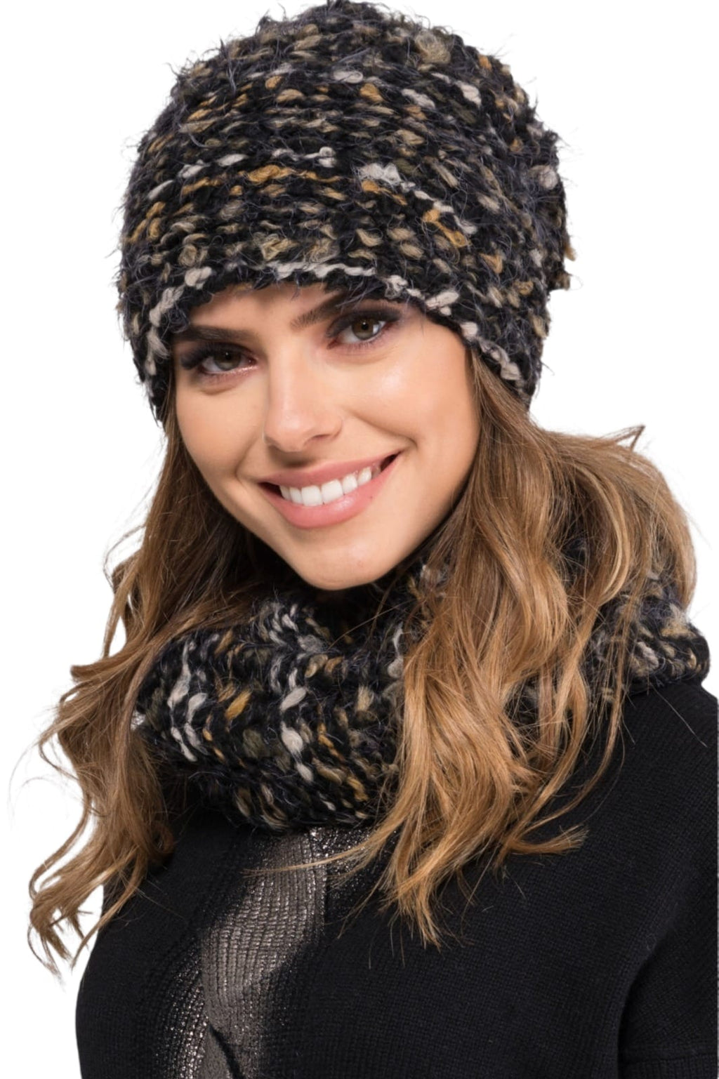 Čepice, Model: Carini, Barva: černá, Složení materiálu: 50% Vlna; 35% Polyamid; 15% Polyester; Podšívka: 100% Polyester, Určení: Podzim/Zima, Velikost: Univerzální (54-60)