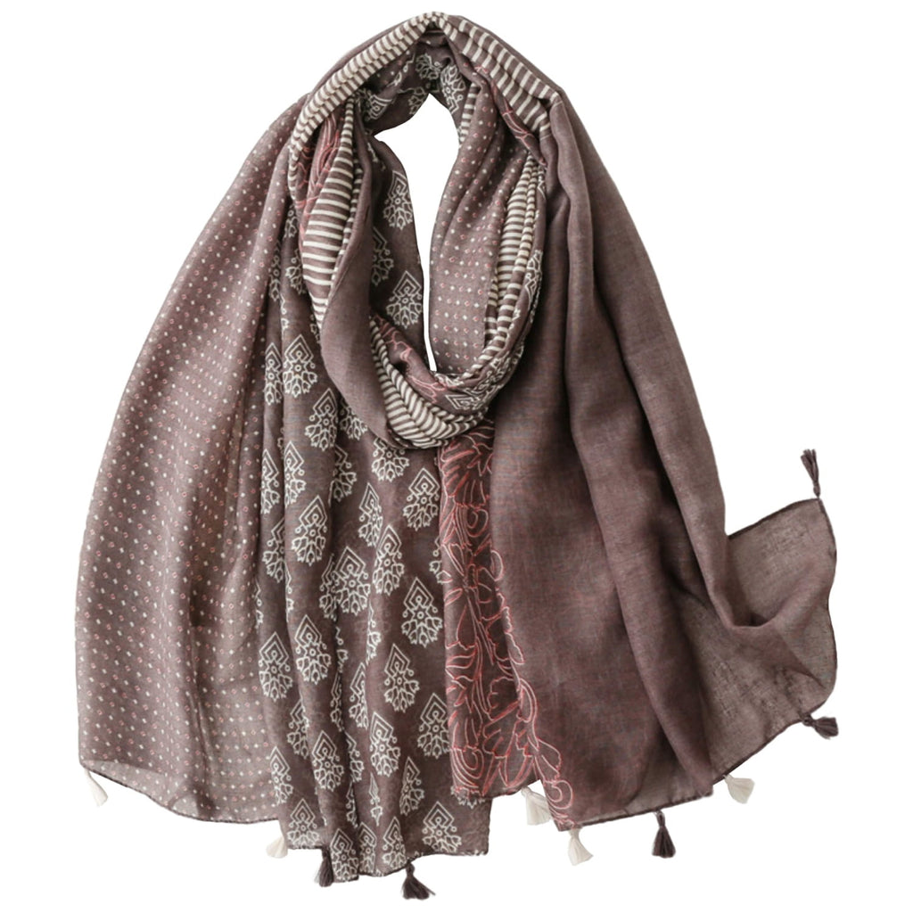 Szal w eleganckiej stylizacji, zestawiony z dodatkami na specjalną okazję | KAMEA | Spironik.pl