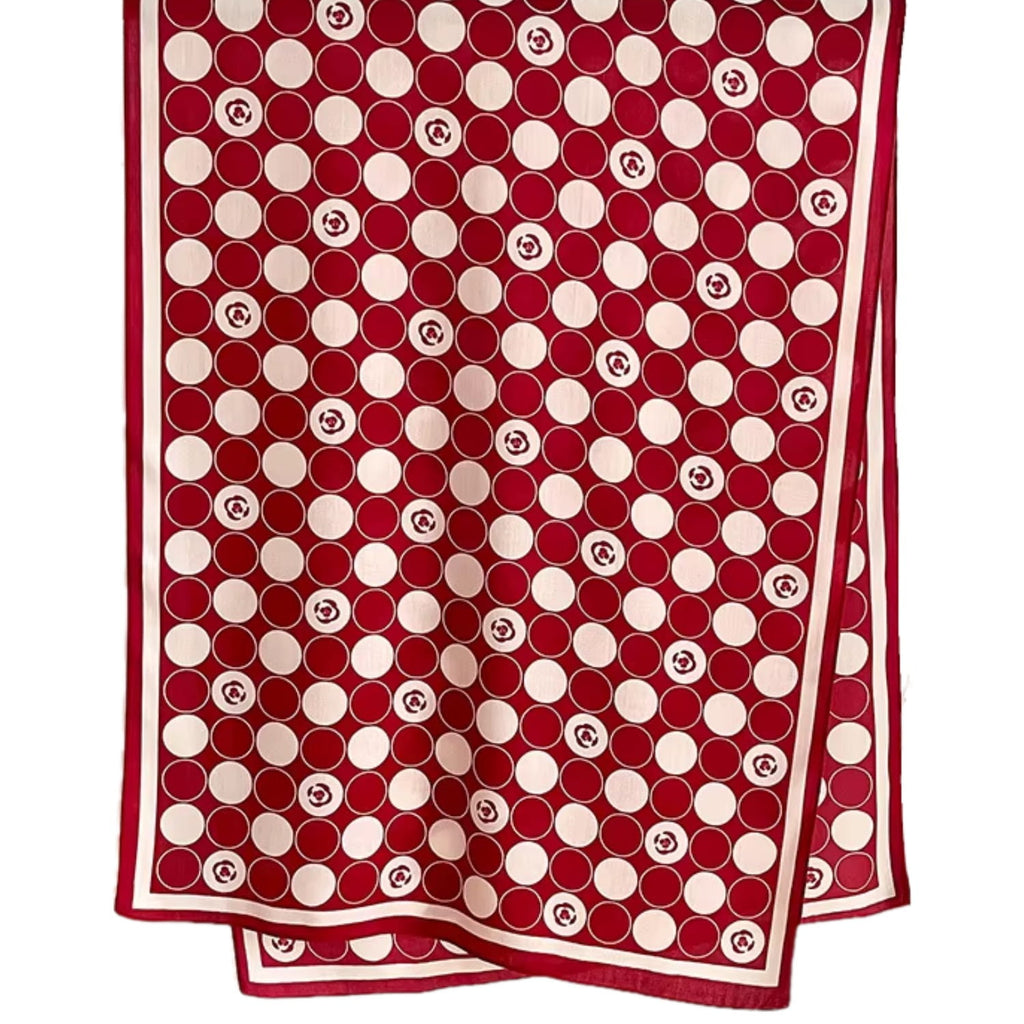 Szal o wymiarach 178 x 66 cm, wielosezonowy dodatek w nowoczesnej elegancji, wyprodukowany w Polsce | KAMEA | Spironik.pl