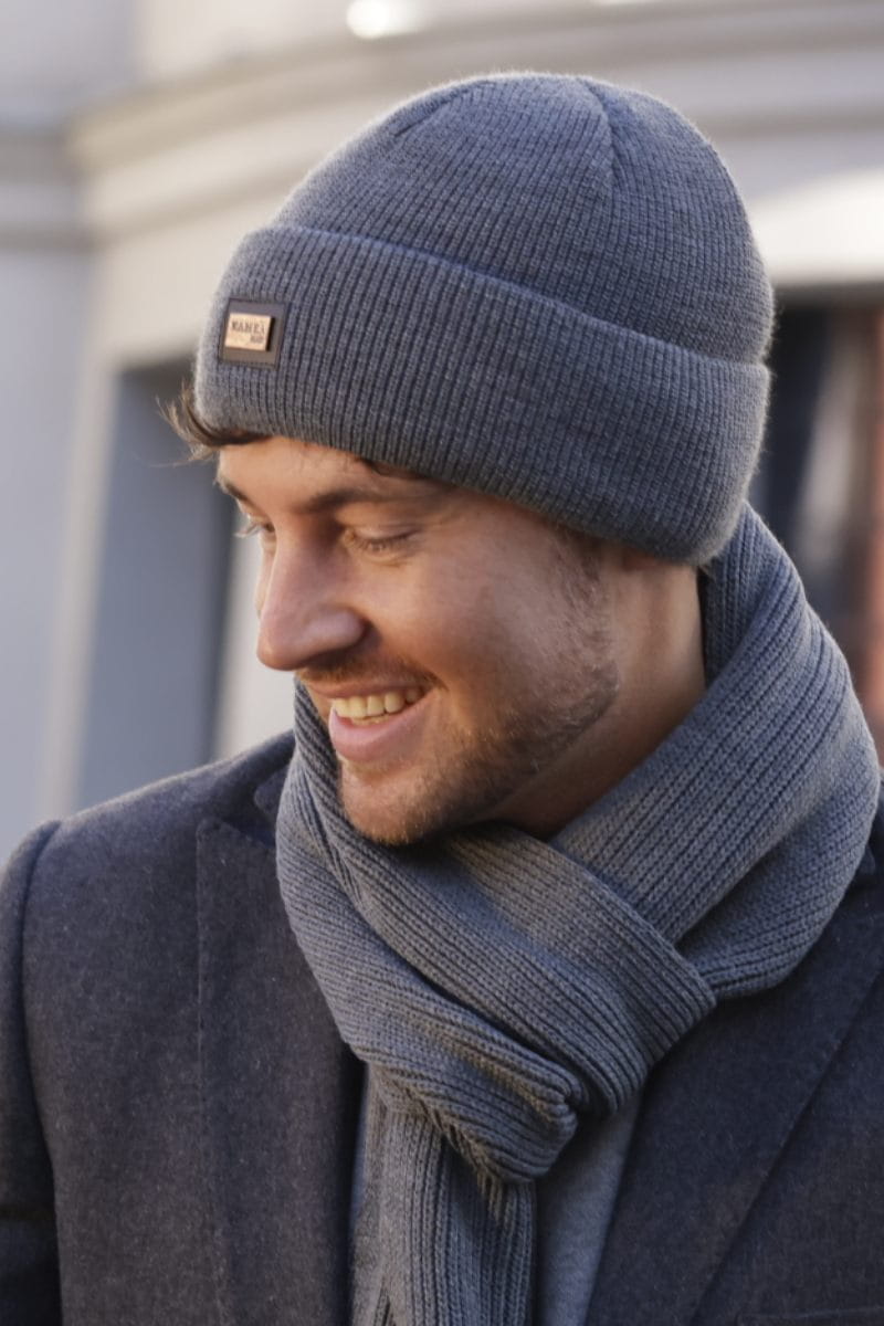 Czapka Męska, Model: Oliver, Kolor: grafitowy, Skład materiału: 100% Akryl, Przeznaczenie: Jesień/Zima, Rozmiar: Uniwersalny (54-62)