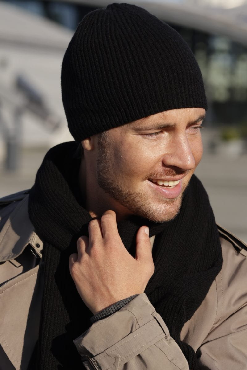 Čepice, Model: Franko, Barva: černá, Složení materiálu: 80% Vlna; 20% Polyamid, Určení: Podzim/Zima, Velikost: Univerzální (54-62)