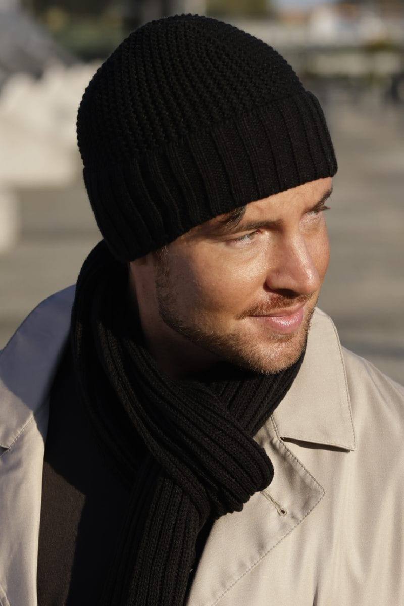 Čepice, Model: Dakar, Barva: černá, Složení materiálu: 100% Akryl, Určení: Podzim/Zima, Velikost: Univerzální (54-60)