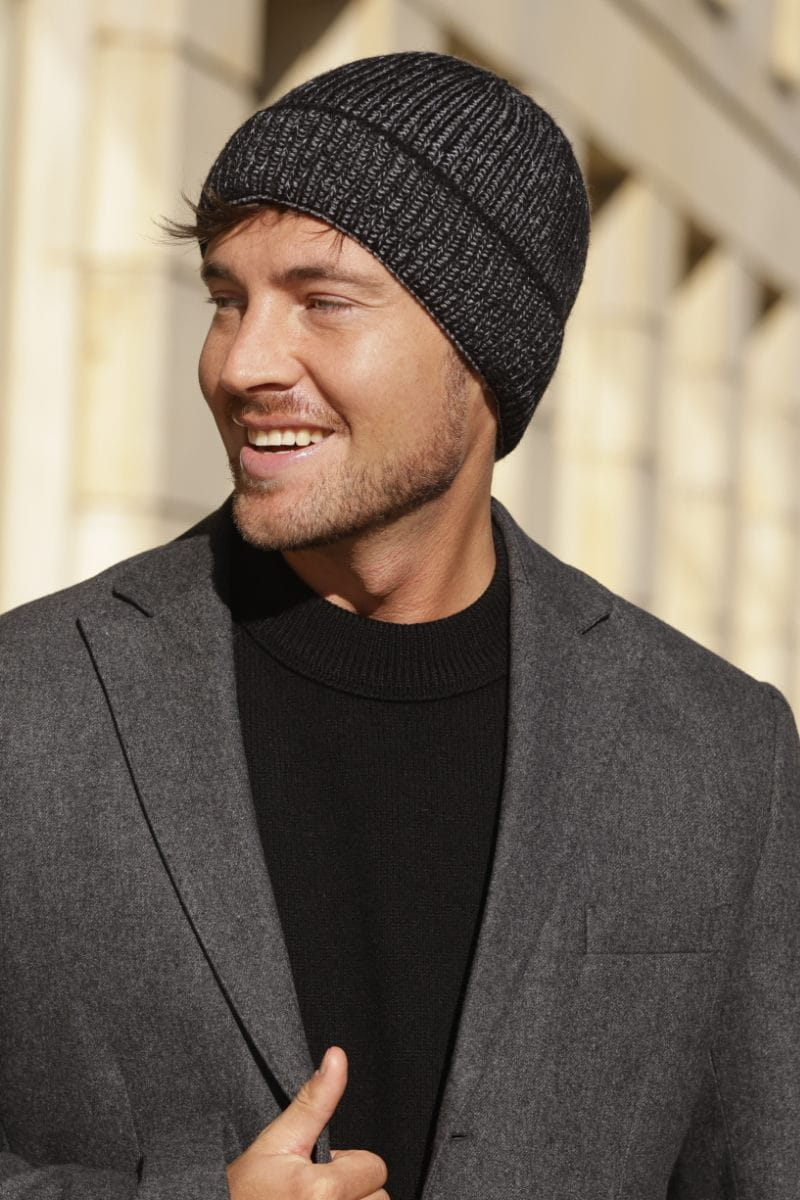 Czapka Męska, Model: Gabriel, Kolor: czarny, Skład materiału: 85% Akryl; 15% Wełna, Przeznaczenie: Jesień/Zima, Rozmiar: Uniwersalny (54-60)