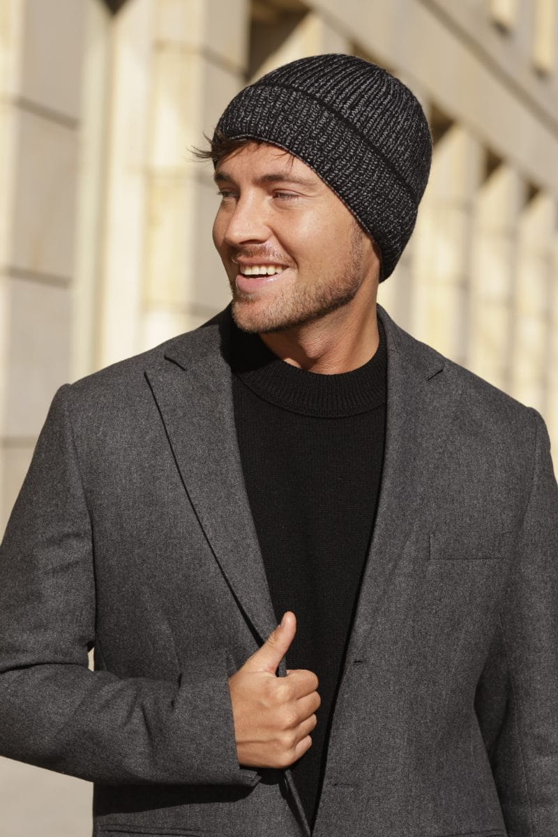 Czapka Męska, Model: Gabriel, Kolor: czarny, Skład materiału: 85% Akryl; 15% Wełna, Przeznaczenie: Jesień/Zima, Rozmiar: Uniwersalny (54-60) (Czapka Męska, zdjęcie 2)