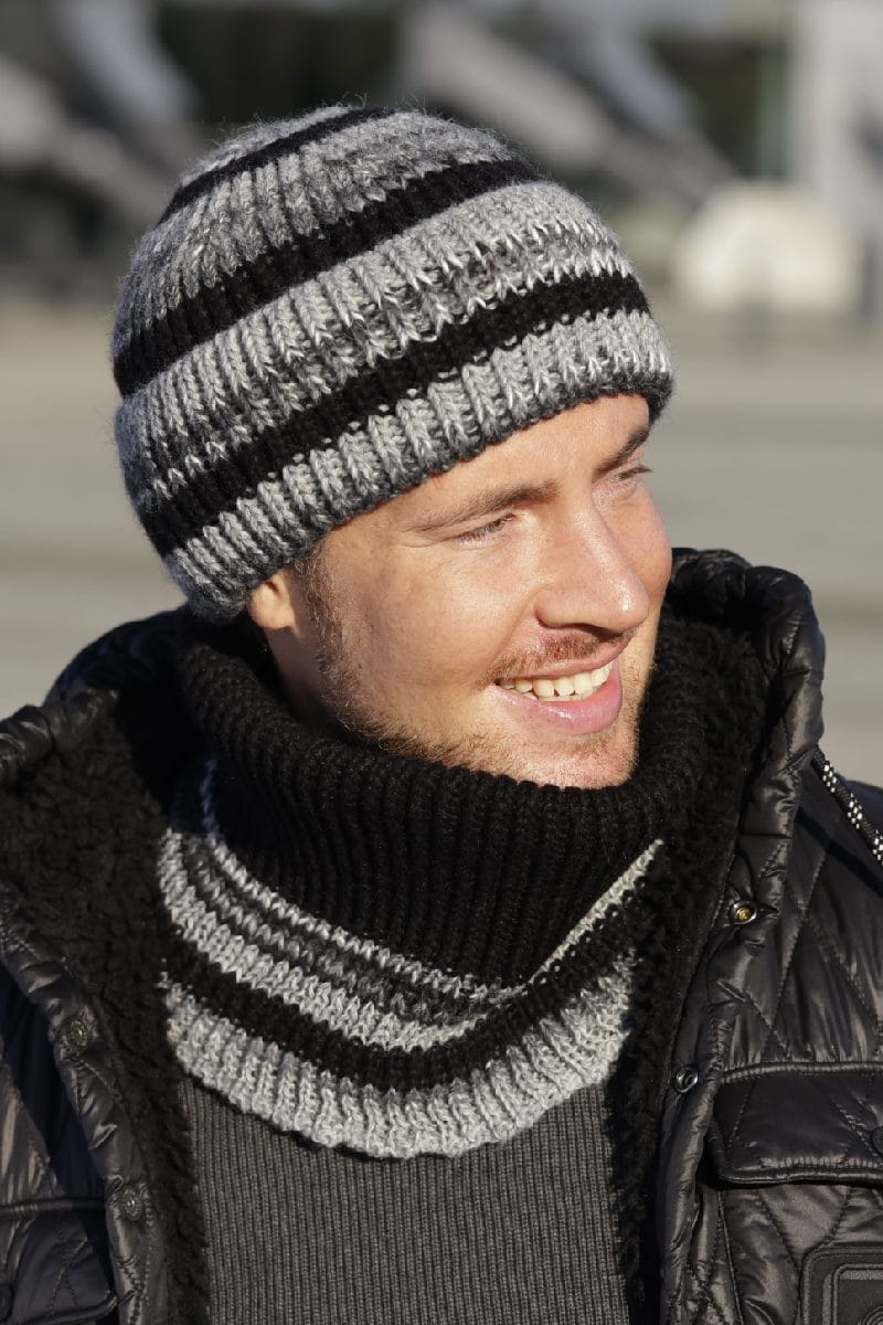 Czapka Męska, Model: ISU, Kolor: czarny, Skład materiału: 70% Poliakryl; 15% Wełna; 10% Alpaka; 5% Poliester, Przeznaczenie: Jesień/Zima, Rozmiar: Uniwersalny (54-62)