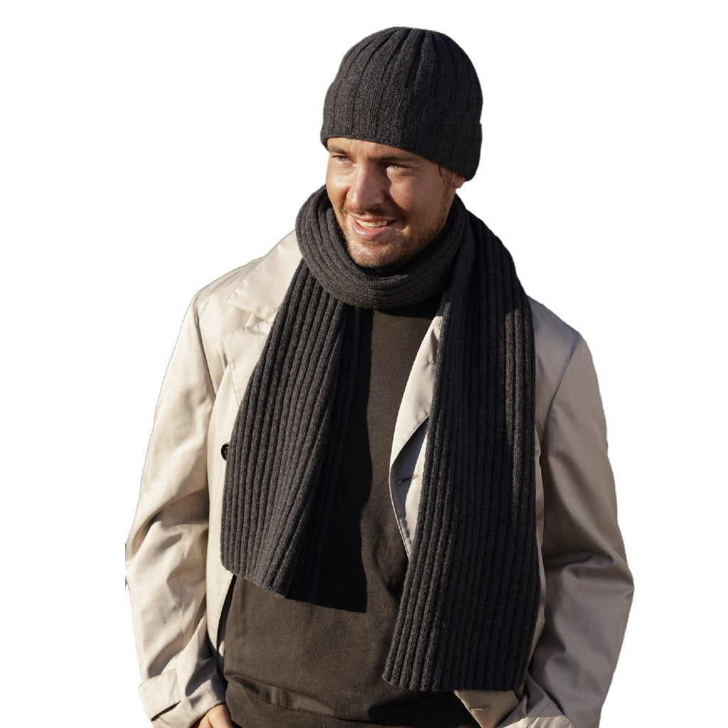 Wysoka zawartość wełny w komplecie Trevor zapewnia ciepło i komfort w chłodne dni | KAMEA | Spironik.pl