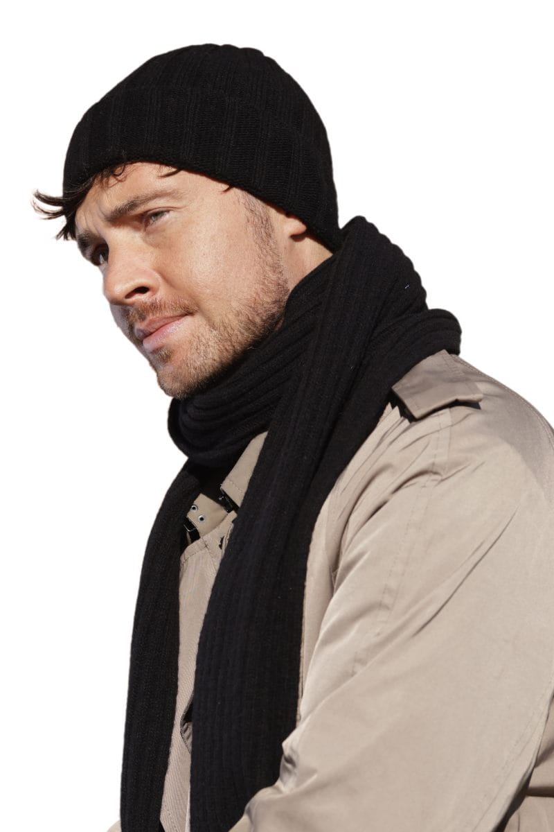 Komplet męski KAMEA w kolorze czarnym, prezentujący elegancki minimalizm w modzie | Spironik.pl