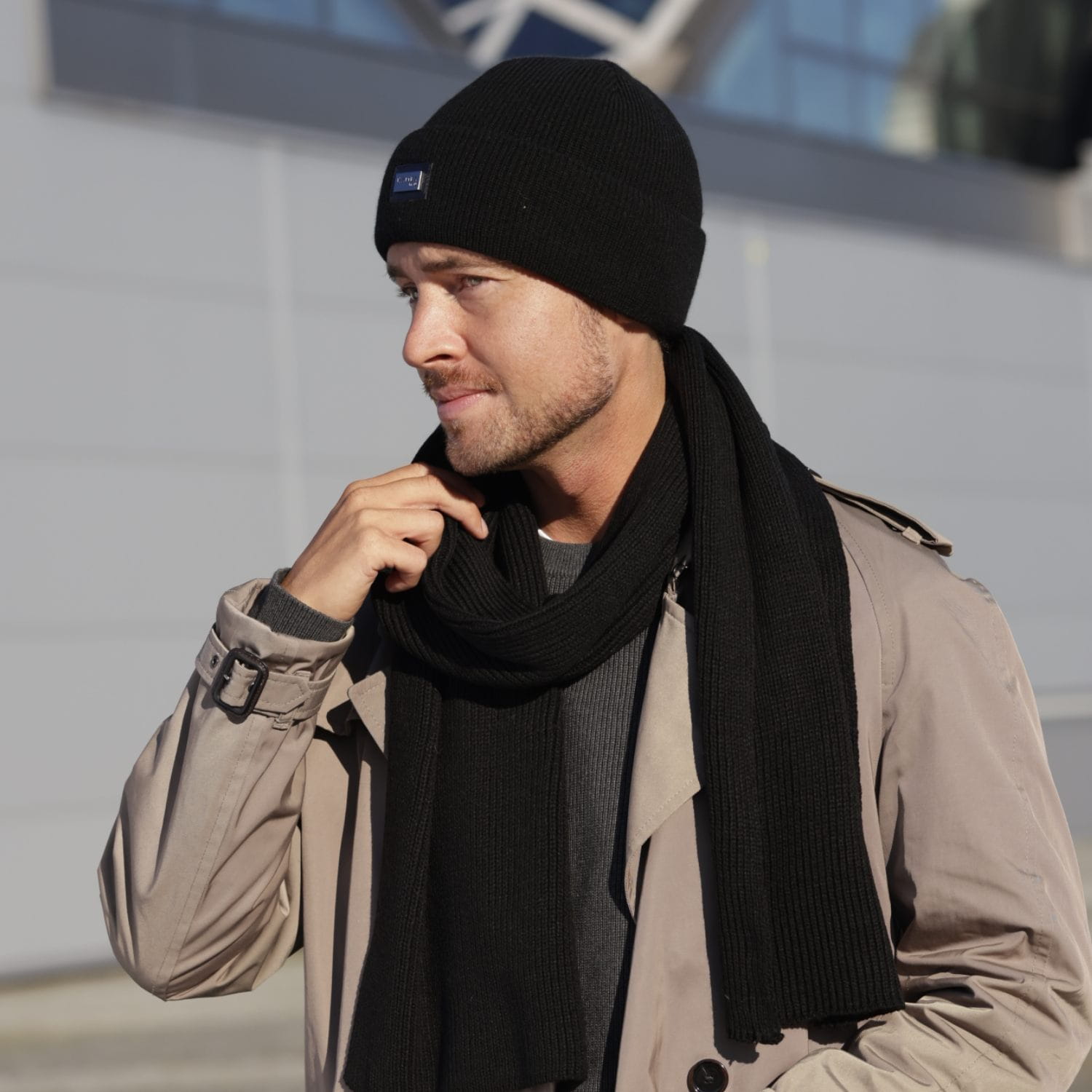 Czapka beanie z mankietem i prążkowany szalik w zestawie, idealne na jesień i zimę | KAMEA | Spironik.pl