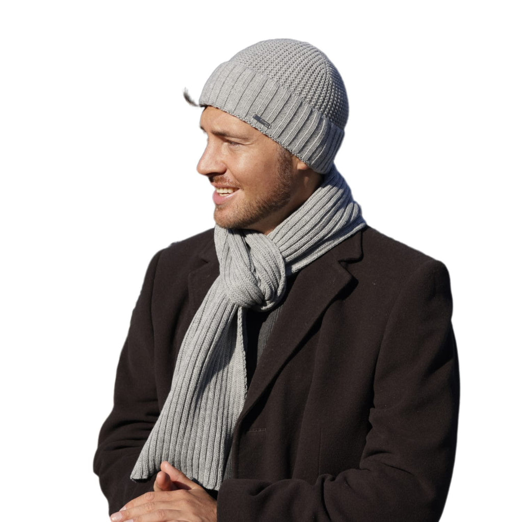 Detal prążkowanej faktury szalika i czapki DAKAR, zapewniający komfort i elastyczność w noszeniu | KAMEA | Spironik.pl