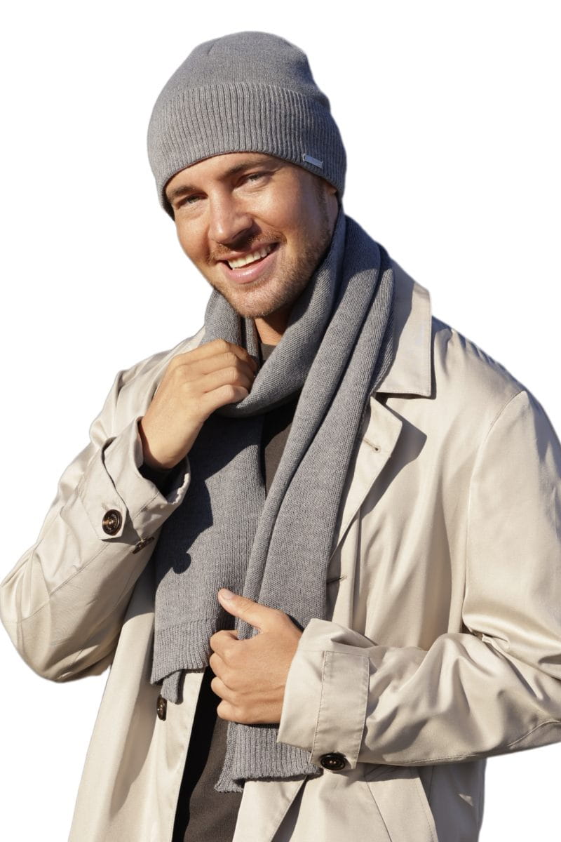 Komplety: czapka + szalik/komin, Model: Lukas Komplet, Kolor: szary, Skład materiału: 100% Wełna Merino Extrafine, Przeznaczenie: Jesień/Zima, Wymiary(długość/szerokość): 170cm/25cm (Komplety: czapka + szalik/komin, zdjęcie 2)