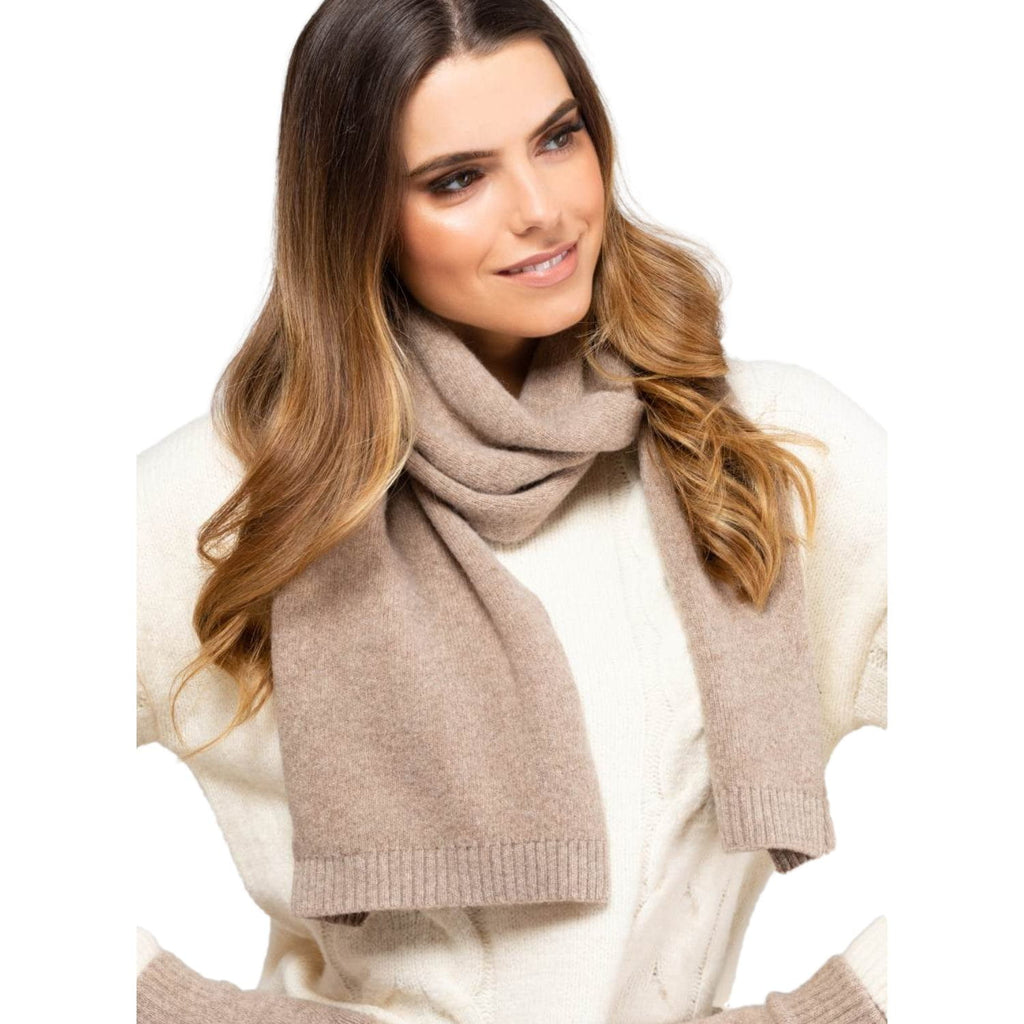 Model: Szalik-02, Kolor: ciemny beżowy, Skład materiału: 80% Wełna; 20% Poliamid, Przeznaczenie: Jesień/Zima, Wymiary(długość/szerokość): 160cm/25cm