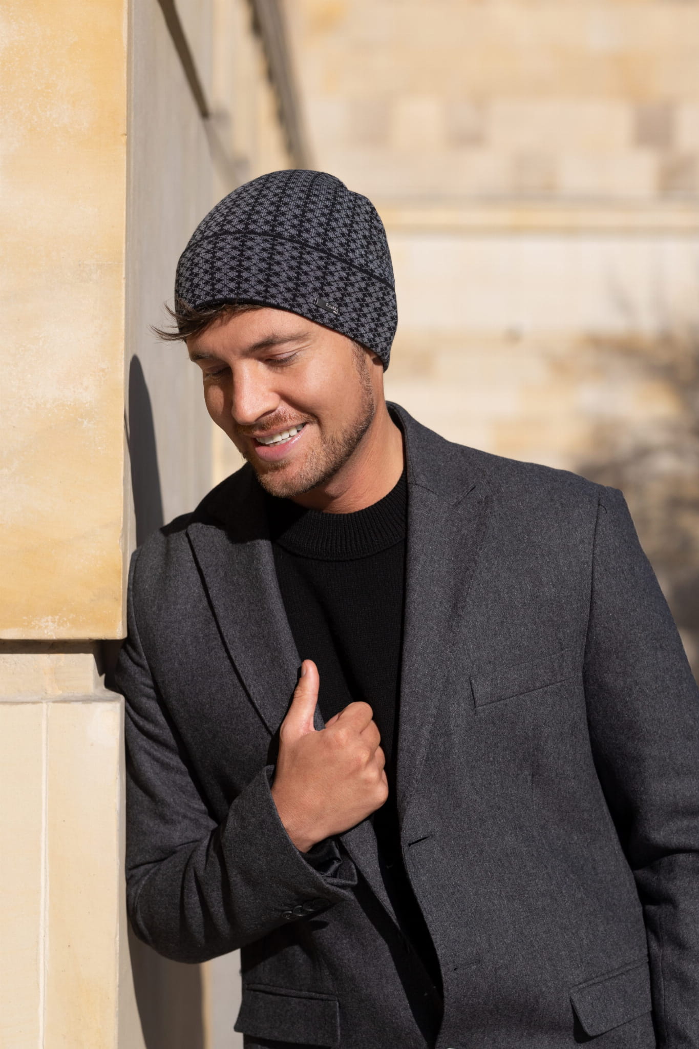 Czapka Męska, Model: Denis, Kolor: czarny, Skład materiału: 97% Wiskoza; 3% Elastan, Przeznaczenie: Jesień/Zima, Rozmiar: Uniwersalny (54-62)