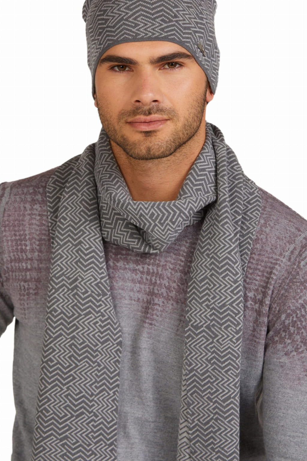 Szalik Męski, Model: Rufino-Szal, Kolor: grafitowy, Skład materiału: 97% Wiskoza; 3% Elastan, Przeznaczenie: Jesień/Zima, Wymiary(długość/szerokość): 180cm/20cm