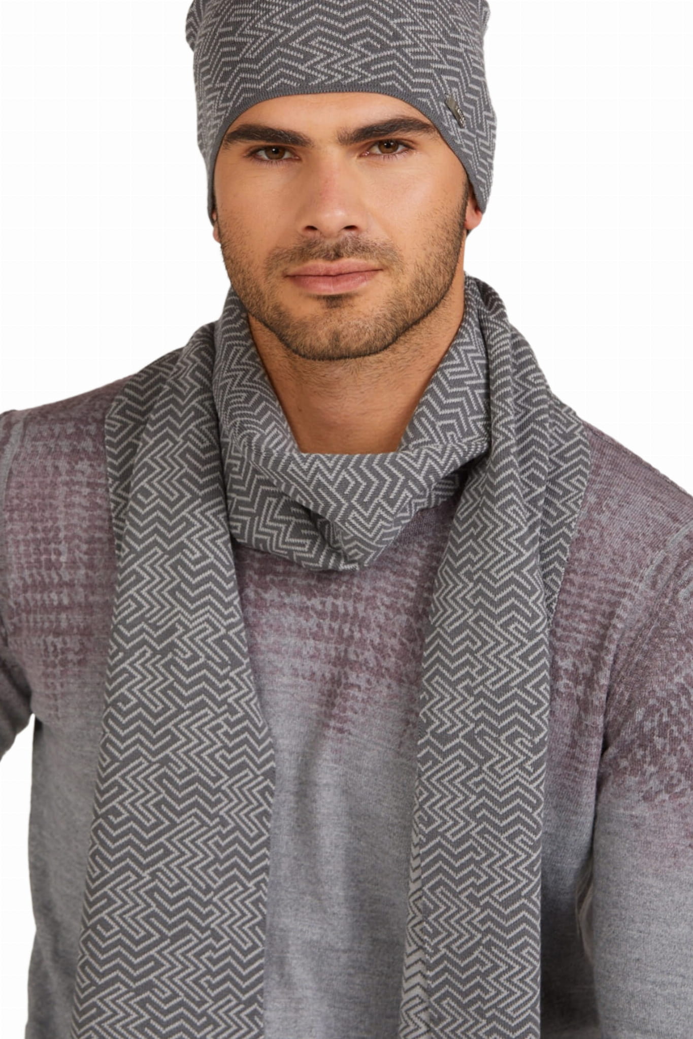 Szalik Męski, Model: Rufino-Szal, Kolor: grafitowy, Skład materiału: 97% Wiskoza; 3% Elastan, Przeznaczenie: Jesień/Zima, Wymiary(długość/szerokość): 180cm/20cm