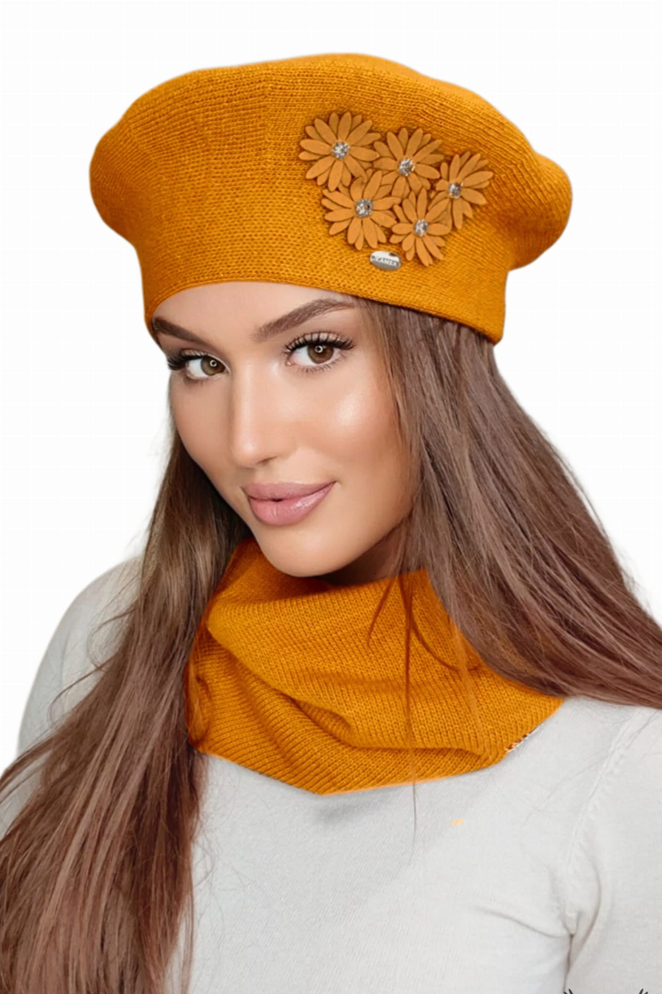 Beret Damski, Model: TALA, Kolor: miodowy, Skład materiału: 50% Akryl; 30% Wełna; 20% Poliamid, Przeznaczenie: Jesień/Zima, Rozmiar: Uniwersalny (54-62)