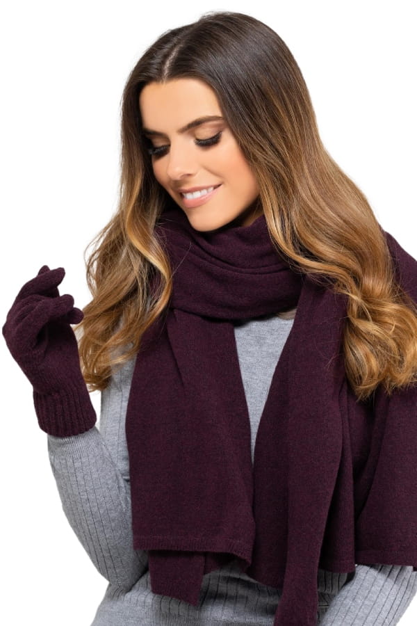 Szalik Damski, Model: Szalik-01, Kolor: fioletowy, Skład materiału: 80% Wełna; 20% Poliamid, Przeznaczenie: Jesień/Zima, Wymiary(długość/szerokość): 180cm/65cm