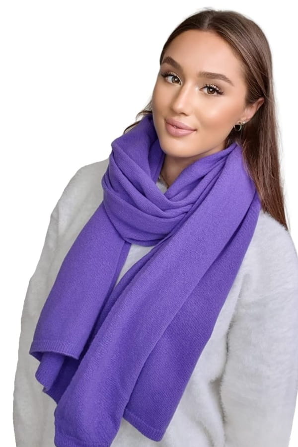 Model: Szalik-01, Kolor: fioletowy, Skład materiału: 80% Wełna; 20% Poliamid, Przeznaczenie: Jesień/Zima, Wymiary(długość/szerokość): 180cm/65cm