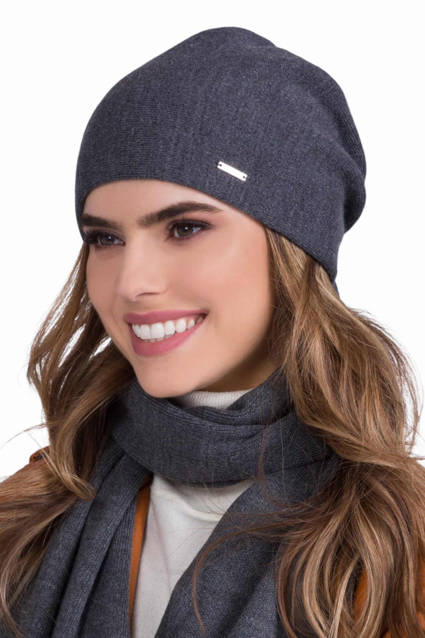 Czapka Damska, Model: Gloria, Kolor: grafitowy, Skład materiału: 50% Akryl; 30% Wełna; 20% Poliamid, Przeznaczenie: Jesień/Zima, Rozmiar: Uniwersalny (54-60)