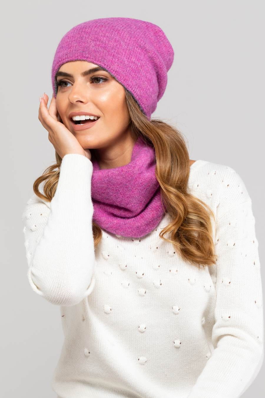 Czapki, Model: Bilbao, Kolor: szary, Skład materiału: 45% Poliamid; 15% Merynos Wełna; 14% Poliester; 12% Kid Moher; 12% Wiskoza; 2% Elastan, Przeznaczenie: Jesień/Zima, Rozmiar: Uniwersalny (54-60) (Czapki, zdjęcie 4)