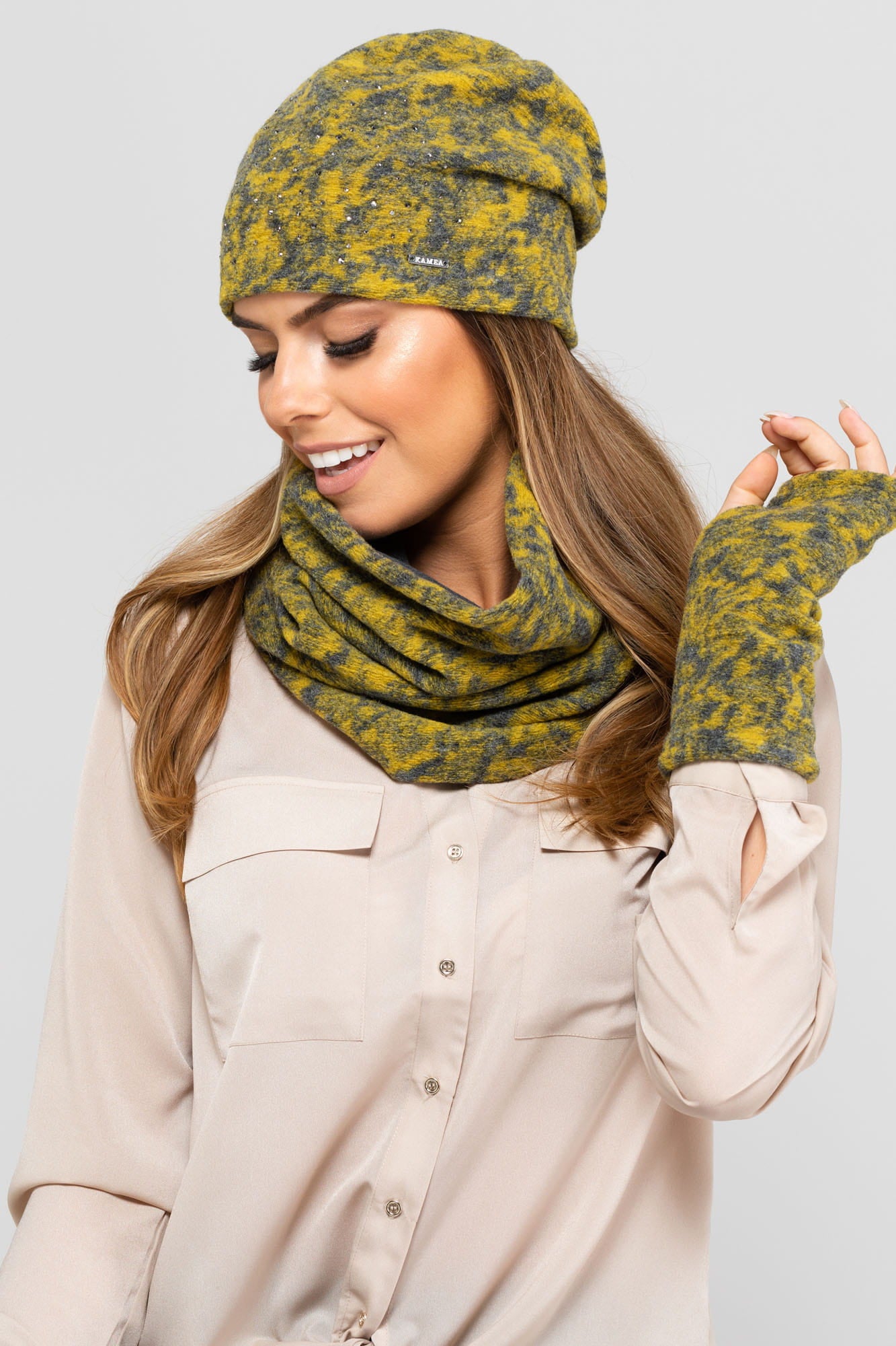 Rękawiczki, Model: Austin-Rękawiczki, Kolor: musztardowy, Skład materiału: 49% Wełna; 32% Poliester; 19% Akryl; Podszewka: 100% Bawełna, Rozmiar: Uniwersalny (Rękawiczki, zdjęcie 2)