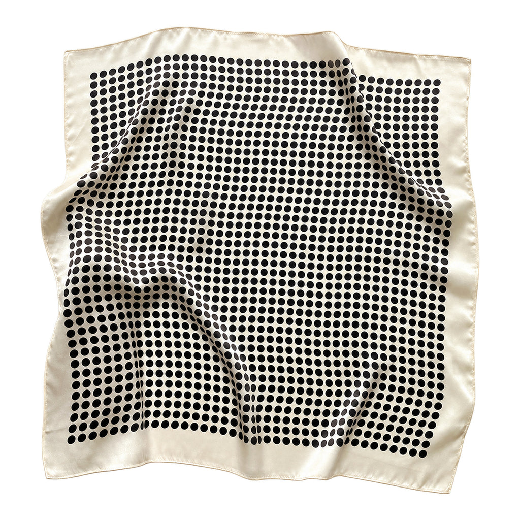 POLKA - kremowo-czarna jedwabna apaszka damska w grochy 70 × 70 cm KAMEA