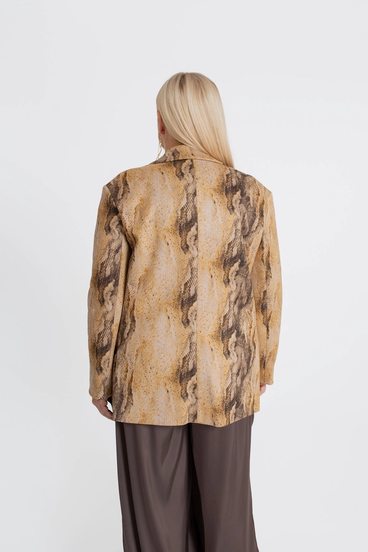 SAHRA - żakiet damski w wężowy print