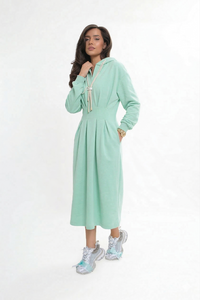 Hooded sweatshirt dress with pockets. Mint color