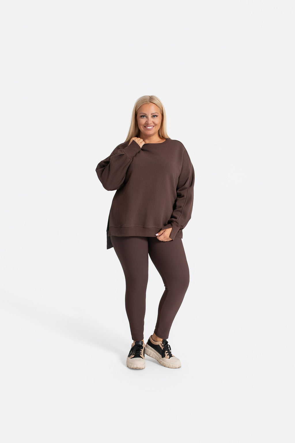 MIRA Bluza dresowa damska z bawełny. Kolor Czekoladowy