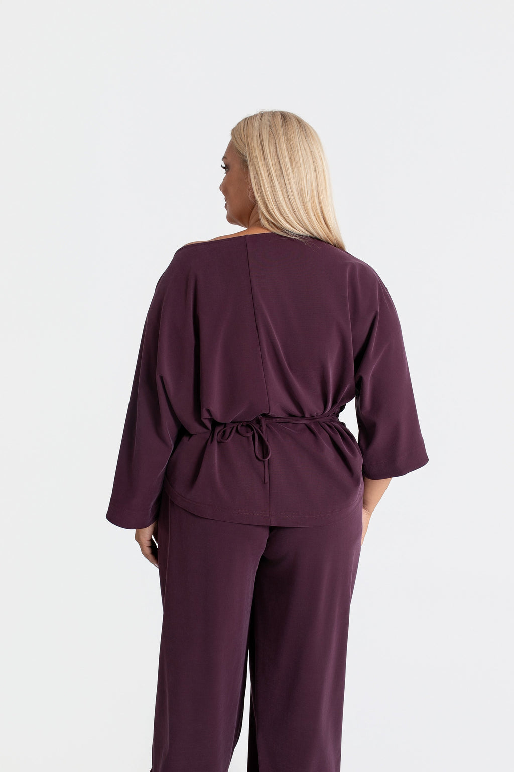 PLUMA Bluzka damska kimono z wiązaniem. Kolor Czarny