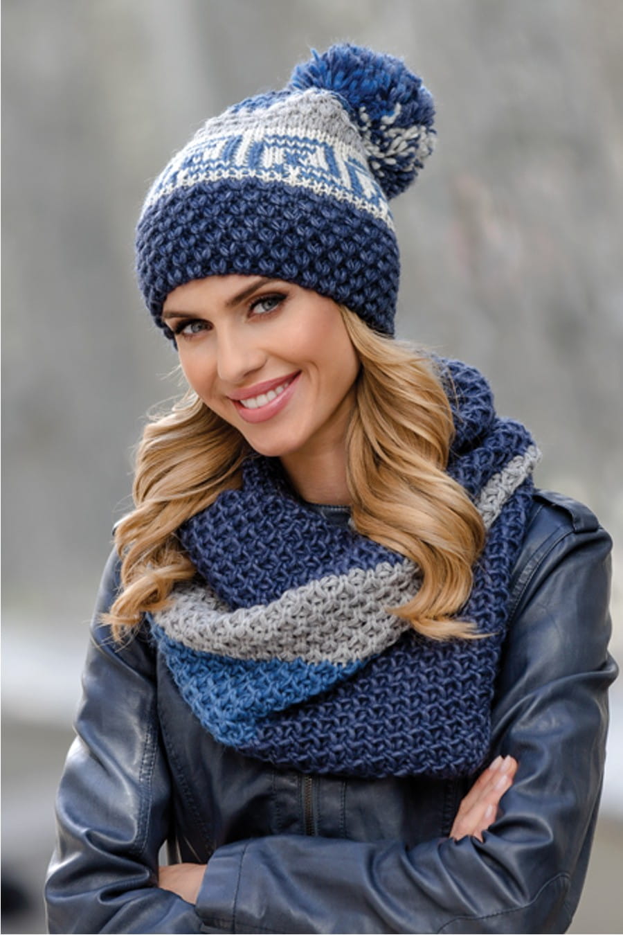 Czapki, Model: Fabia, Kolor: granatowy, Skład materiału: 30% Wełna; 30% Akryl; 20% Alpaka; 20% Moher, Przeznaczenie: Jesień/Zima, Rozmiar: Uniwersalny (54-60) (Czapki, zdjęcie 3)