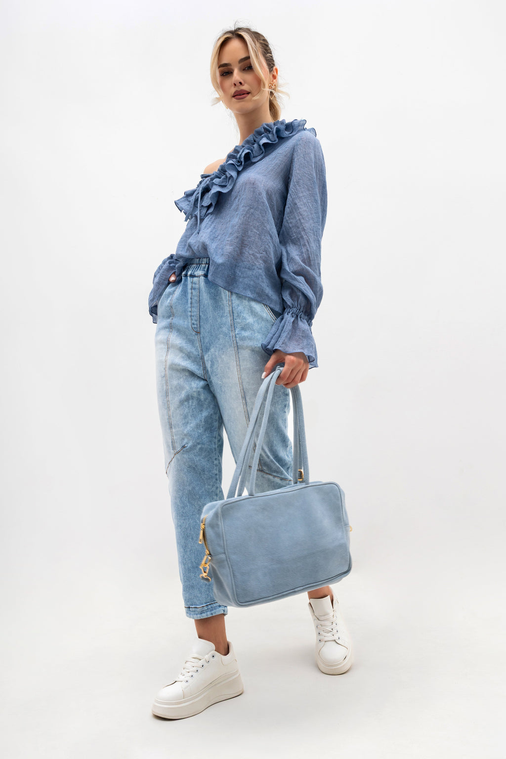 Torba zamszowa o prostokątnym fasonie, idealna na dokumenty A4 | Bastet | Spironik.pl