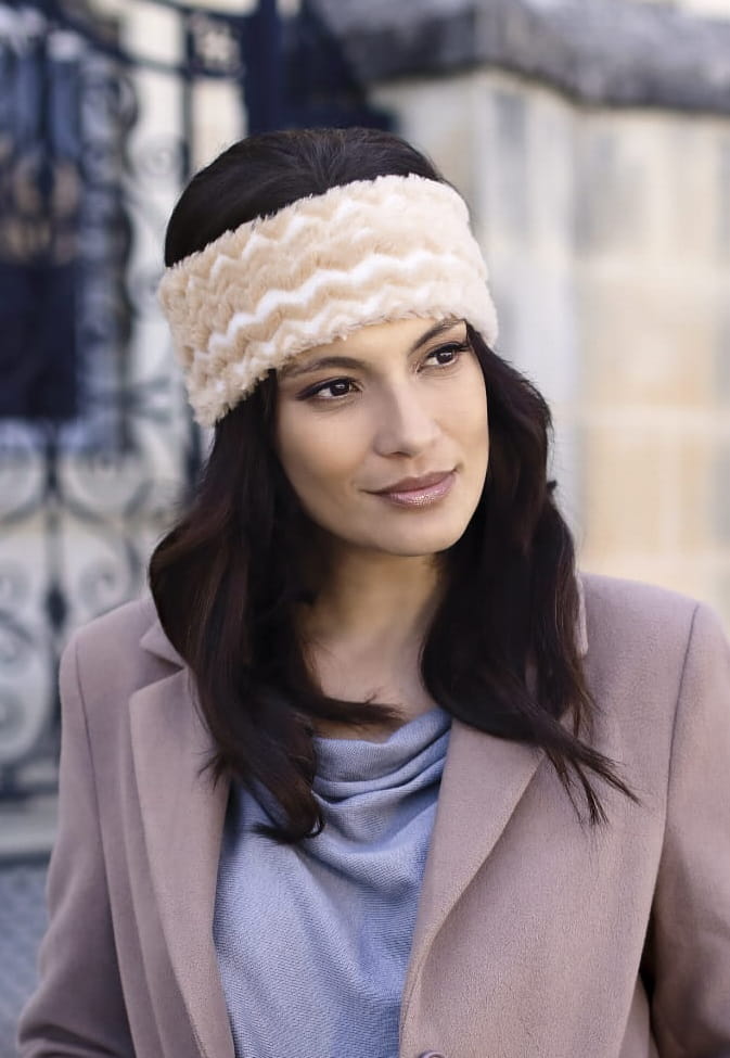 Opaska Damska, Model: Vermont-Opaska, Kolor: beżowy, Skład materiału: 56% Akryl; 30% Wełna; 14% Poliester, Rozmiar: Uniwersalny (54-60) (Opaska Damska, zdjęcie 2)