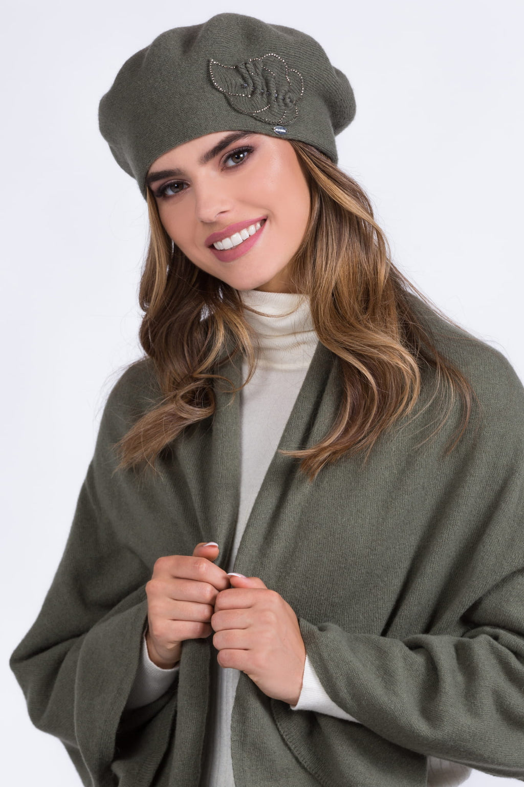 Beret Damski, Model: Justa, Kolor: khaki, Skład materiału: 80% Wełna; 20% Poliamid, Przeznaczenie: Jesień/Zima, Rozmiar: Uniwersalny (54-60)
