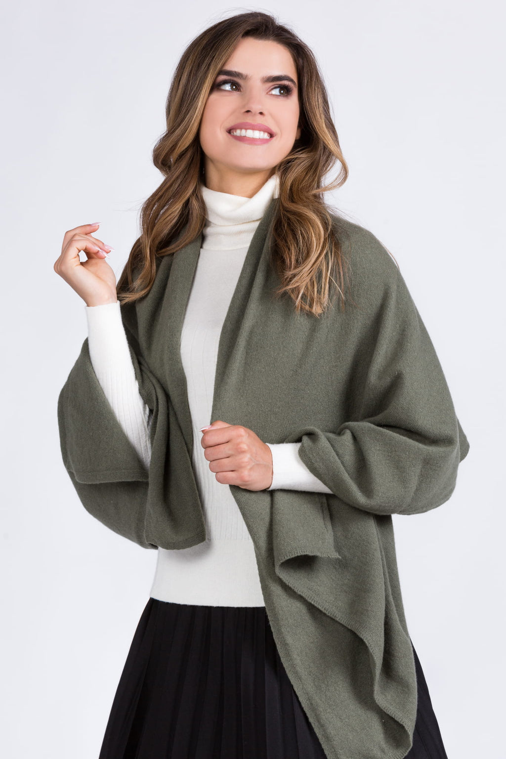 Model: Szalik-01, Kolor: khaki, Skład materiału: 80% Wełna; 20% Poliamid, Przeznaczenie: Jesień/Zima, Wymiary(długość/szerokość): 180cm/65cm