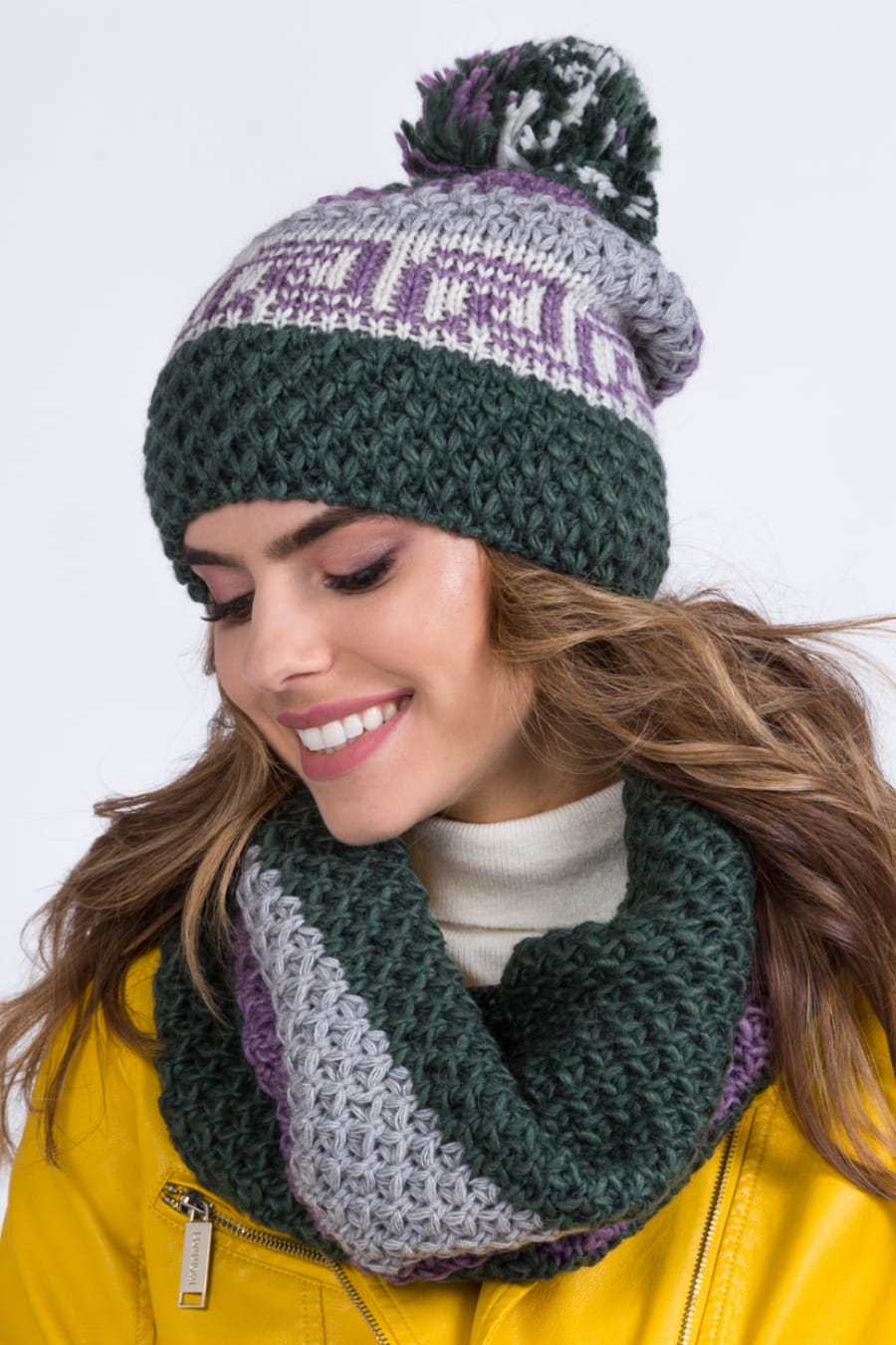 Czapki, Model: Fabia, Kolor: khaki, Skład materiału: 30% Wełna; 30% Akryl; 20% Alpaka; 20% Moher, Przeznaczenie: Jesień/Zima, Rozmiar: Uniwersalny (54-60) (Czapki, zdjęcie 2)