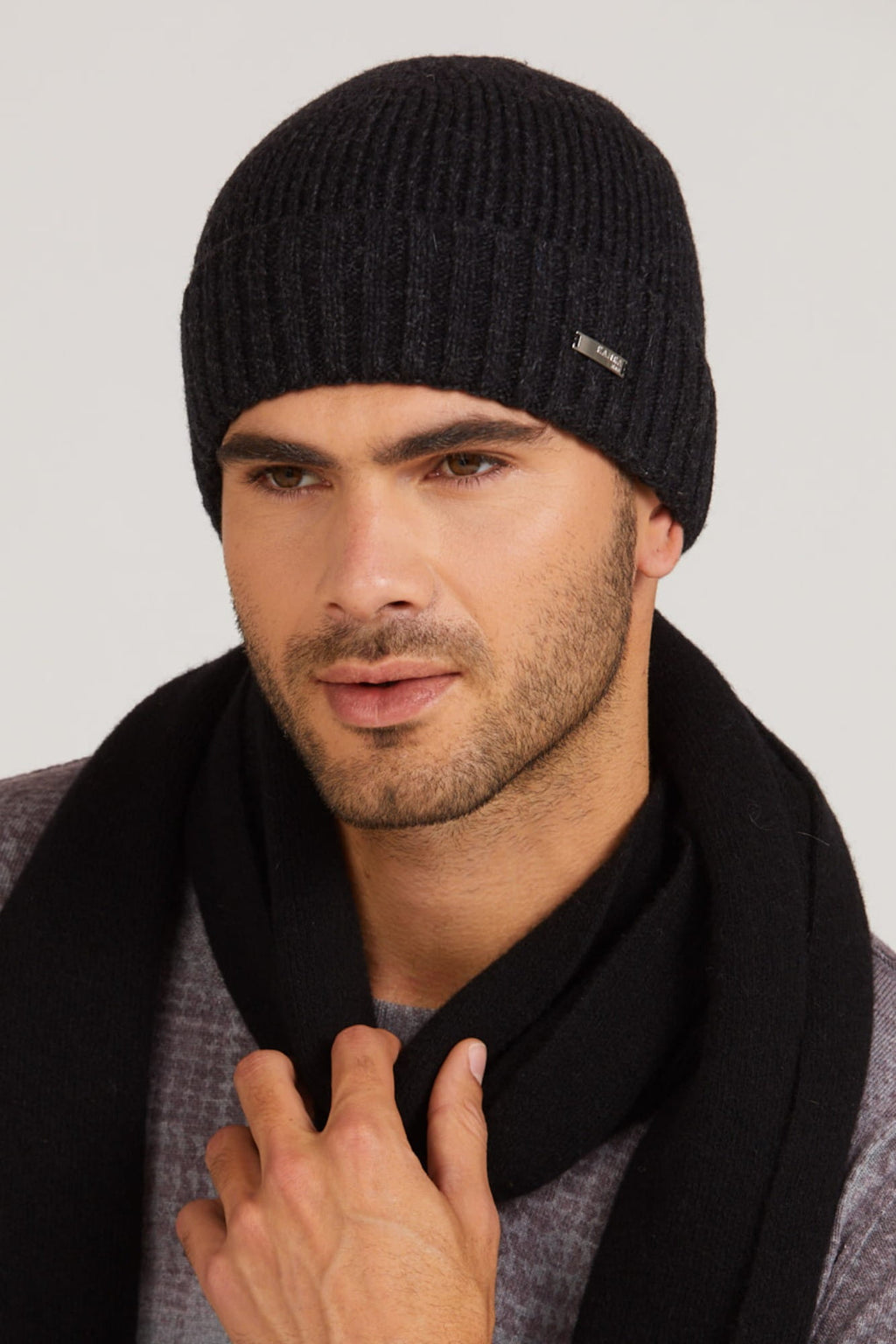 Czapki, Model: Bafo, Kolor: czarny, Skład materiału: 80% Wełna; 20% Poliamid, Rozmiar: Uniwersalny (54-62)