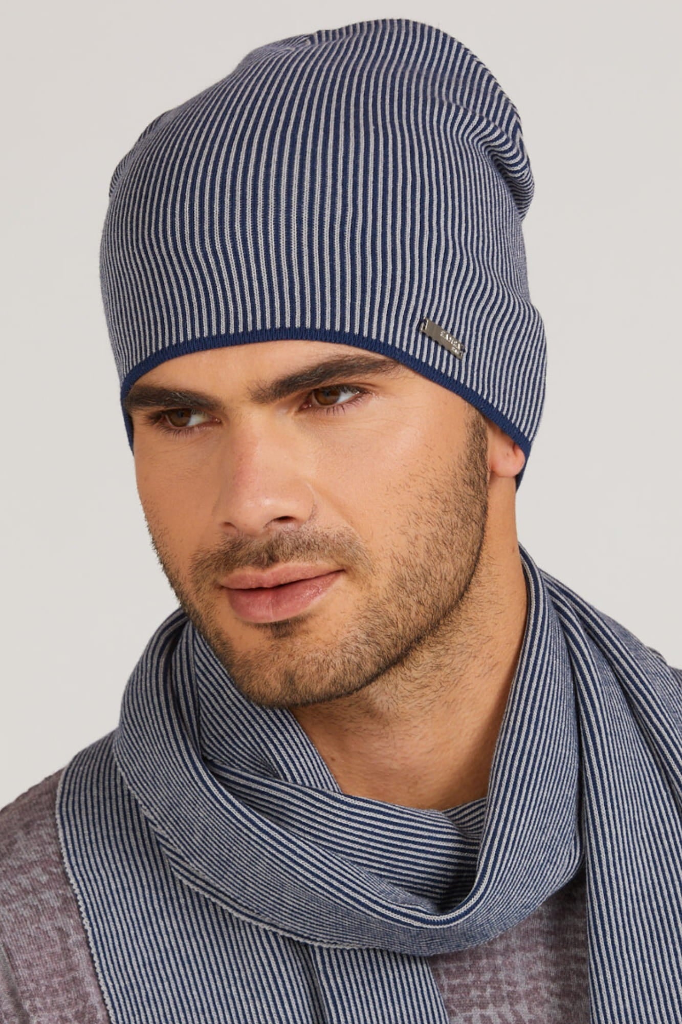 Czapka Męska, Model: Pepito, Kolor: jeansowy, Skład materiału: 97% Wiskoza; 3% Elastan, Rozmiar: Uniwersalny (54-62)