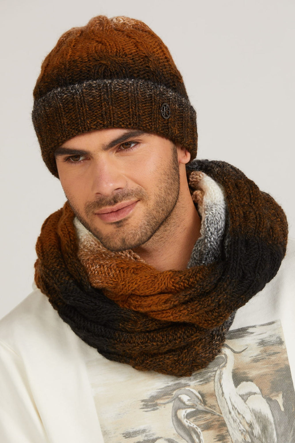 Czapki, Model: Rosario, Kolor: rudy, Skład materiału: 55% Poliakryl; 25% Wełna; 20% Alpaka, Rozmiar: Uniwersalny (54-62)