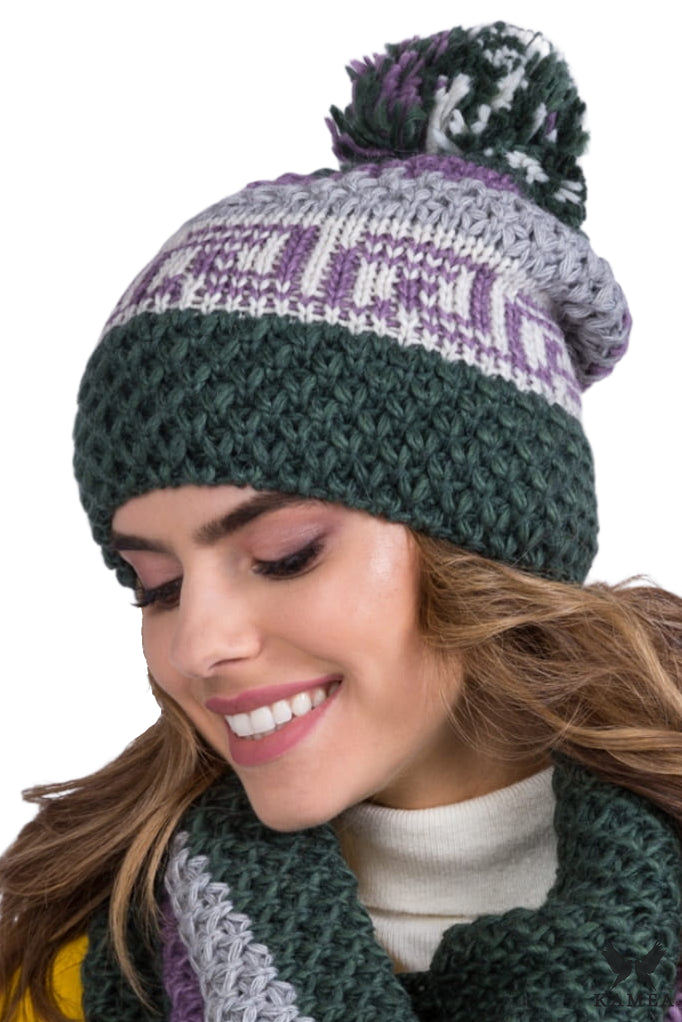 Czapki, Model: Fabia, Kolor: khaki, Skład materiału: 30% Wełna; 30% Akryl; 20% Alpaka; 20% Moher, Przeznaczenie: Jesień/Zima, Rozmiar: Uniwersalny (54-60)