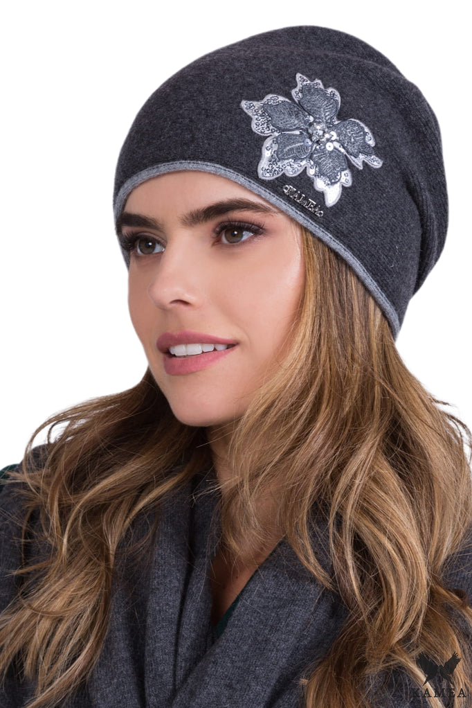 Czapka Damska, Model: Panama, Kolor: grafitowy-b, Skład materiału: 80% Wełna; 20% Poliamid, Przeznaczenie: Jesień/Zima, Rozmiar: Uniwersalny (54-60)
