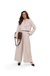 Kurzer, zweireihiger Blazer – lockere Passform. Farbe: Dunkelbeige