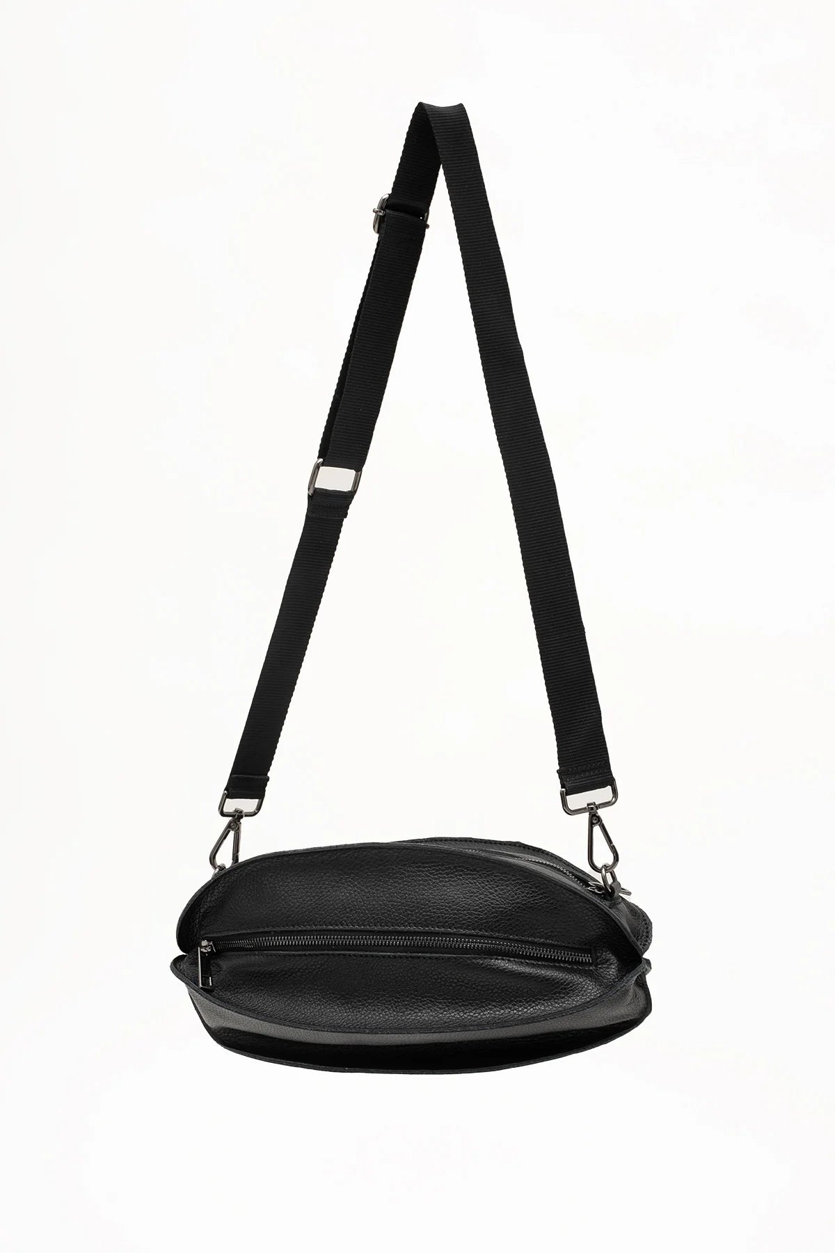 Torebka nerka Bastet z limitowanej kolekcji Agnieszki Włodarczyk z podszewką i odpinanym paskiem | Spironik.pl