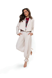 Kurzer, zweireihiger Blazer – lockere Passform. Farbe: Hellbeige
