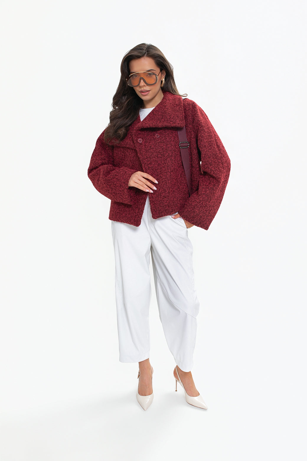 Elegantní přechodová bunda v bordó barvě, ideální do kanceláře i na společenské události | Bastet | Spironik.pl