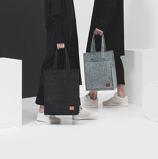 Torba shopper Hof Tote – stylizacja z modelem, ECO elegancja i funkcjonalność.