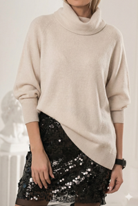 Schlichter Rollkragenpullover - Bastet von Agnieszka Włodarczyk. Farbe: Beige